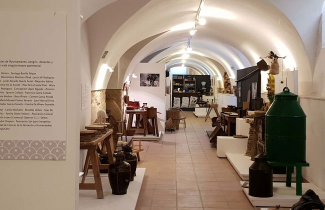 Visita guiada por los museos de Huete - Foto 1