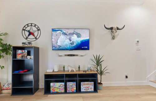 Houston Home - 4 Bedrooms, 5 Beds, Hot Tub, Games - Foto 14