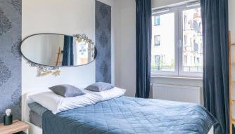 Elegant apartment with private garden, AC and garage, near airport - Foto 2, Garden view