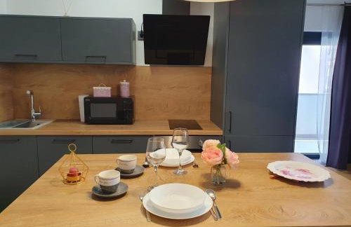 City heaven,self check in, with free parking - Foto 20