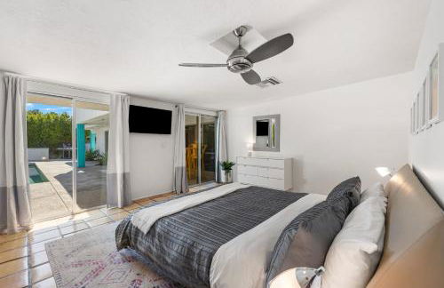 The Ricardo! Mid-Century Villa with Saltwater Pool - Foto 14