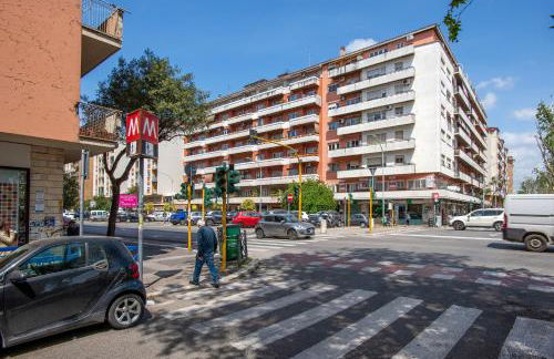 Ampio appartamento familiare Metro A a 50m - Foto 46