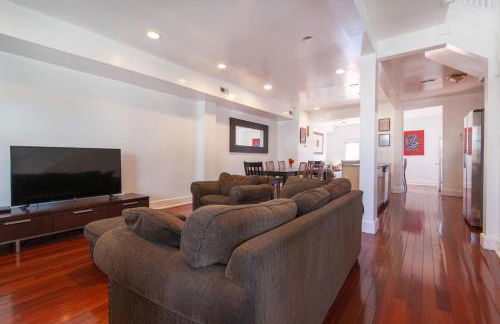 Spacious, Relaxing, 4 Bd 3.5 Ba Home In Petworth! - Foto 6