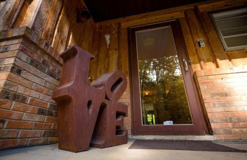 Secluded Cabin Rental for a Large Group Getaway on the Shenandoah River near Luray, Virginia - Photo 37