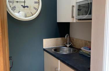 The Brosterfield Suite - Brosterfield Farm - Photo 15