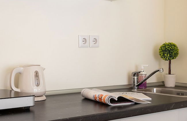 Modern and Cozy Studio Near City Center - Foto 11