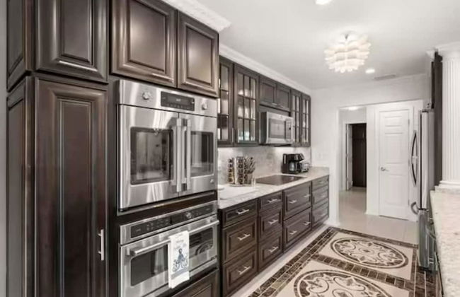 Experience The Ultimate in Luxury Living - Foto 14