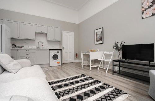 Central L1 Stay, Close to all Attractions, Parking Nearby - Foto 79