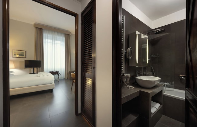 Aldrovandi Residence City Suites - Photo 35