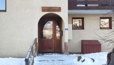 Appartement 5 personnes une chambre proche pistes balcon vue montagne Draps et serviettes non fournis Ménage à réaliser par le locataire - Foto 2