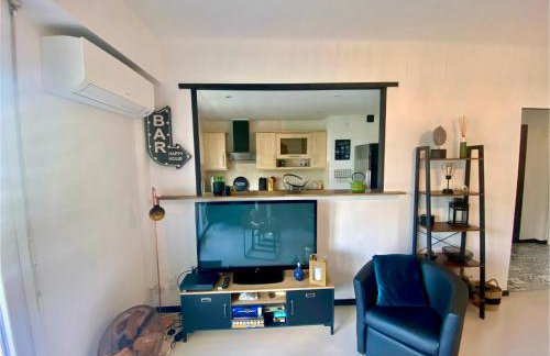 Nice Ouest Caucade- Beautiful 2P, AC, Clim - Photo 11