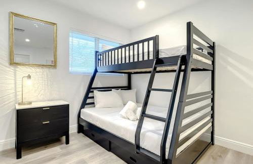 Luxe 6 Bed Heated Pool Villa I 5 min to Beach I BBQ - Foto 72