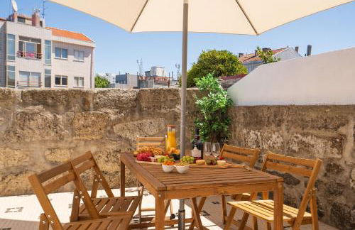 Host Wise - Elegant Colorful House w Private Terrace - Foto 28