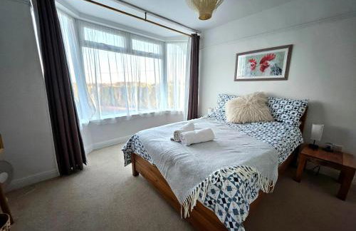 Bristol Airport, 5 Bed House, 5 Bathrooms, WiFi, Ample Parking - Foto 13