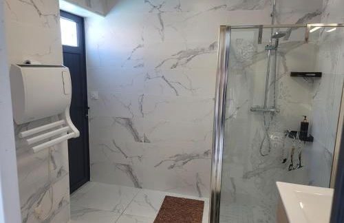 Chambre cosy cadre idyllique option spa, sauna , piscine - Foto 8