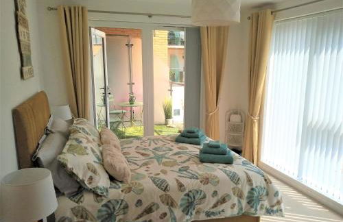 Stunning Apartment, balconies, private beach, coast path - Foto 6