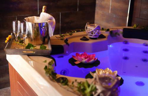 Charming House in Laroya + Jacuzzi - Foto 4