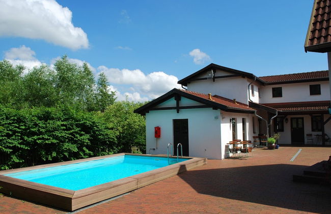 Apartment in Dargun With Pool and Terrace - Foto 1