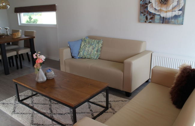 Chic Home With Sauna - Photo 30