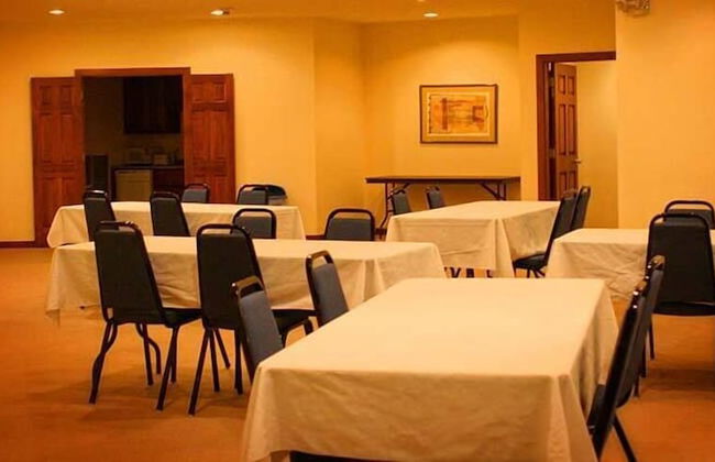 Scandinavian Lodge - Photo 26