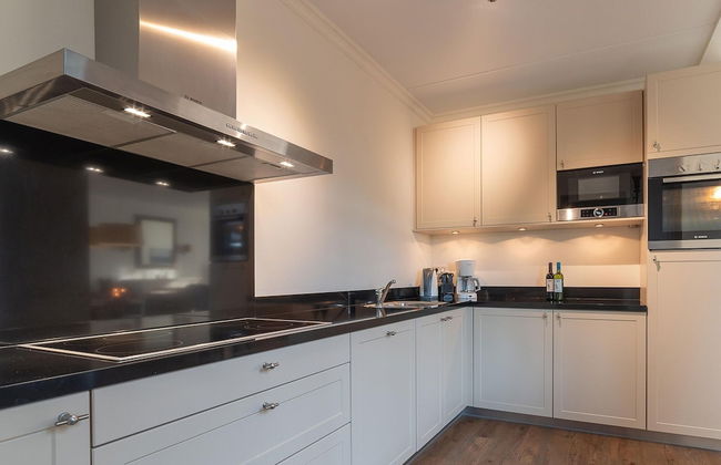 Holiday Home in Colijnsplaat by the Lake - Photo 6