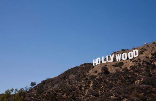 Luxurious Townhome W/3 Master Suites gated Parking - Photo 43