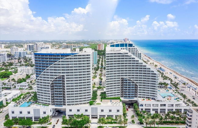 W Residences 2 Bedroom Suite 2 Condo by RedAwning - Photo 46