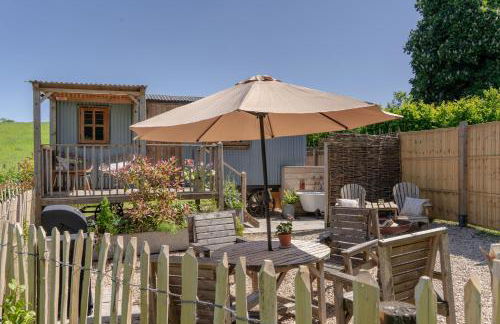 Spindleberry Hut - Photo 16