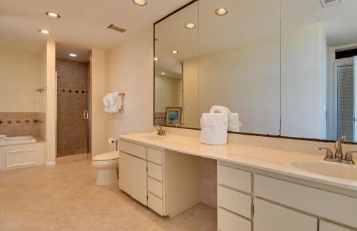 Oceanfront Escape on Wilbur Beach! - Foto 16