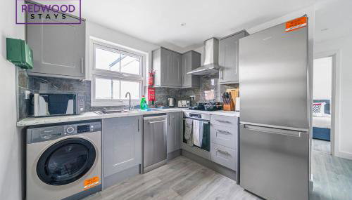 Centrally Located Serviced Apartments in Aldershot Town Centre, Free WiFi By Redwood Stays - Foto 5, stove, pet friendly, minibar