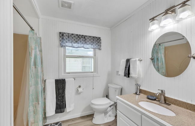 Lovely PET FRIENDLY three bedroom in desirable Urbandale Location! 3 Home by RedAwning - Foto 19