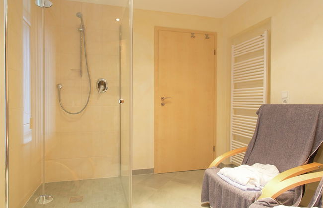 Waxweiler Flat Near City Center - Photo 11