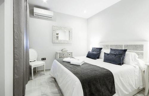 Little LIBERTAD Heart of Cadiz Grupo AC Gestion - Foto 2