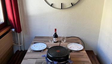 Appartement T2 ambiance chalet centre village proche des commerces et des pistes WIFI - Foto 5