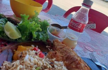 Casa na Praia com Super Piscina, em Condomínio Fechado. - Foto 17