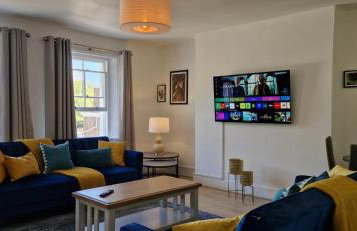 Chic 1BR Teddington Apartment Modern & Bright - Photo 48