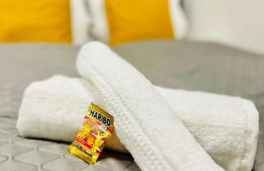 SH-Apartments-Stylische FeWo Mia - Parken - Wifi - Foto 3