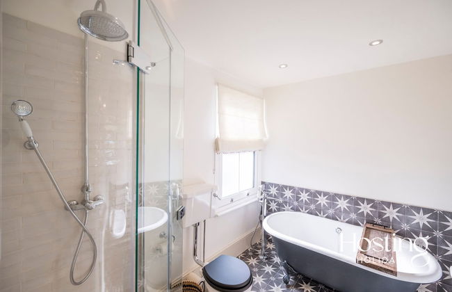 Dragon Court - 3 Beds Office Terrace Garden - Photo 18