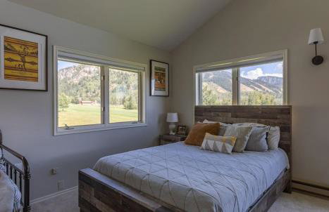 Cedar Creek Chalet - Snowmobilers Dream - Hot tub - Foto 33