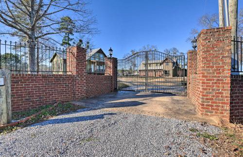 Fire Pit & Grill: Pet-Friendly Shelby Home! - Foto 33