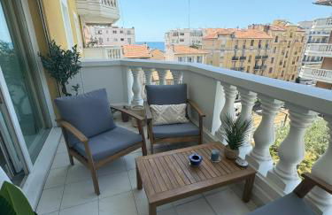 Elegant Apartment with Sea View and Swimming pool - Photo 1