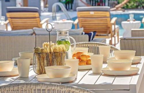 Solara: Waterfront Estate, Pool, Dock, Private Guest Suite - Foto 45