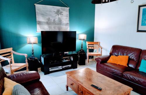 kerwatt - Grande et belle maison de ville avec jardin, proche centre et mer - Photo 26