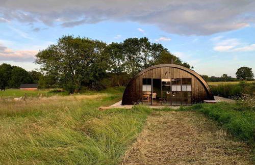 Converted Nissen Barn on beautiful farm - Foto 27