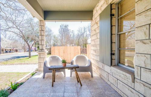 The Gable - 3 BLKS from Main St - Photo 15