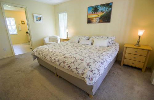 Hernando 4BR-3BA Private Pool Oasis - Photo 11