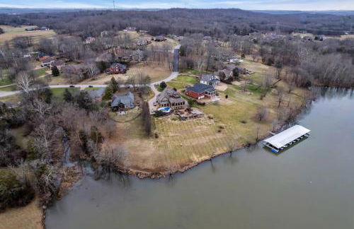 LakeFront | HotTub | Dock | 4BD4.5BA | FreeParking - Foto 24