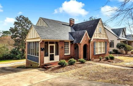 101 yr comfy Historic Home quiet private parking - Foto 10