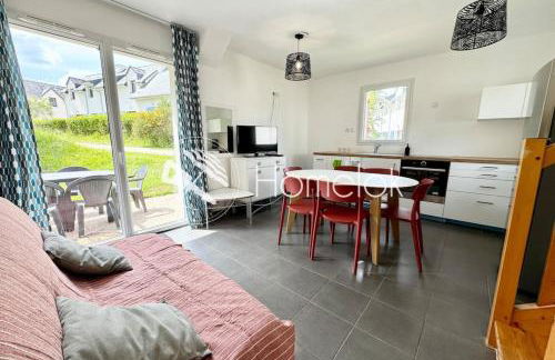 Comfortable Holiday Home Close to a Golf Course in Brittany - Foto 1