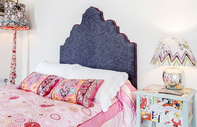 Exquisite Designers Abode - Photo 4